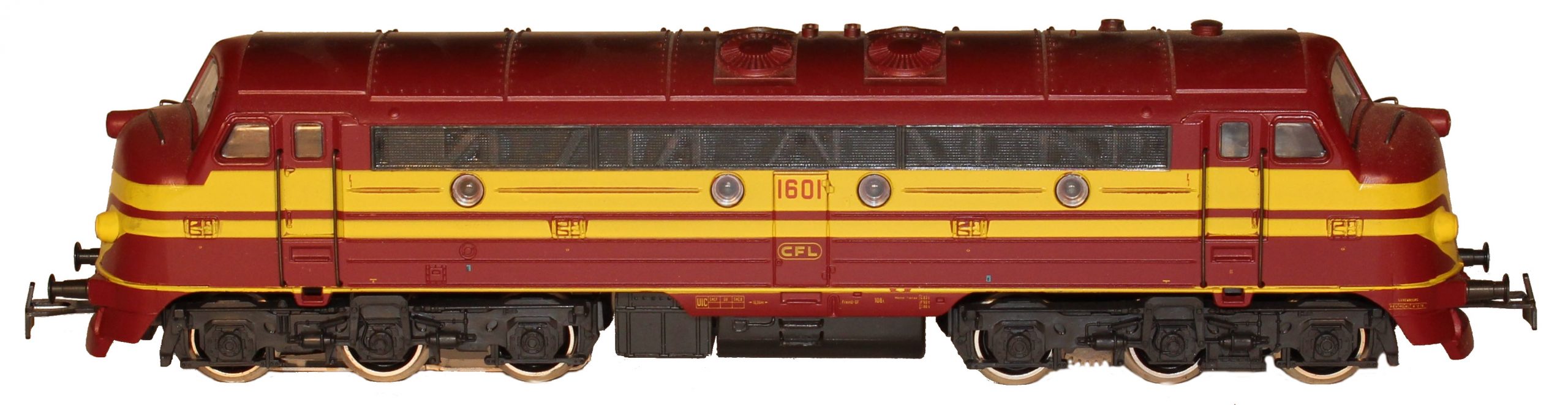 3134