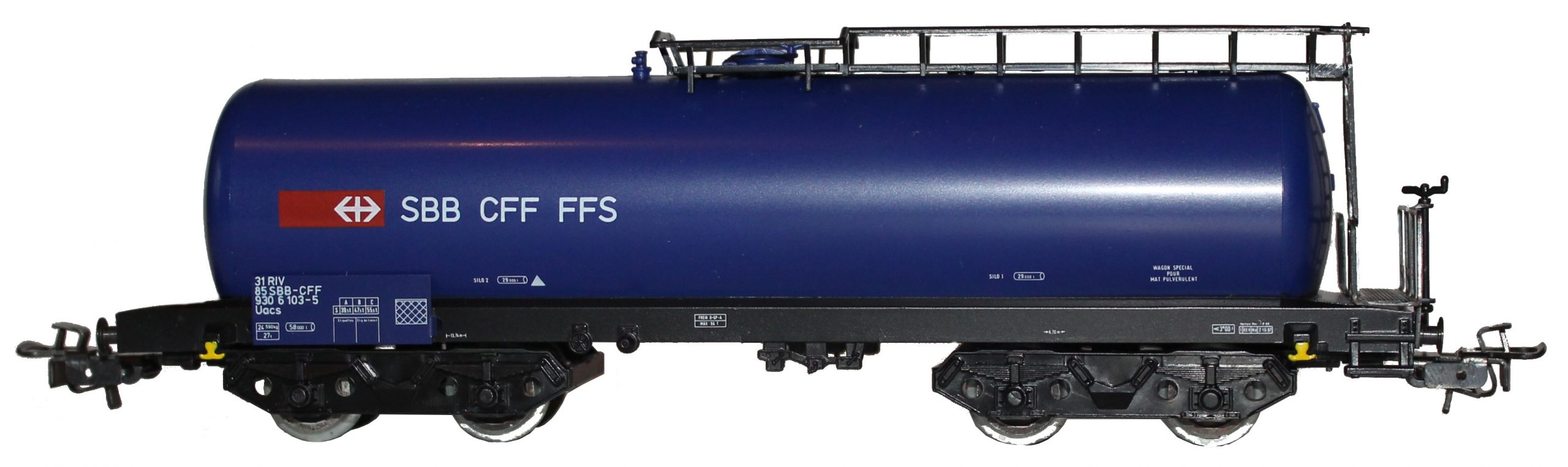 4745
