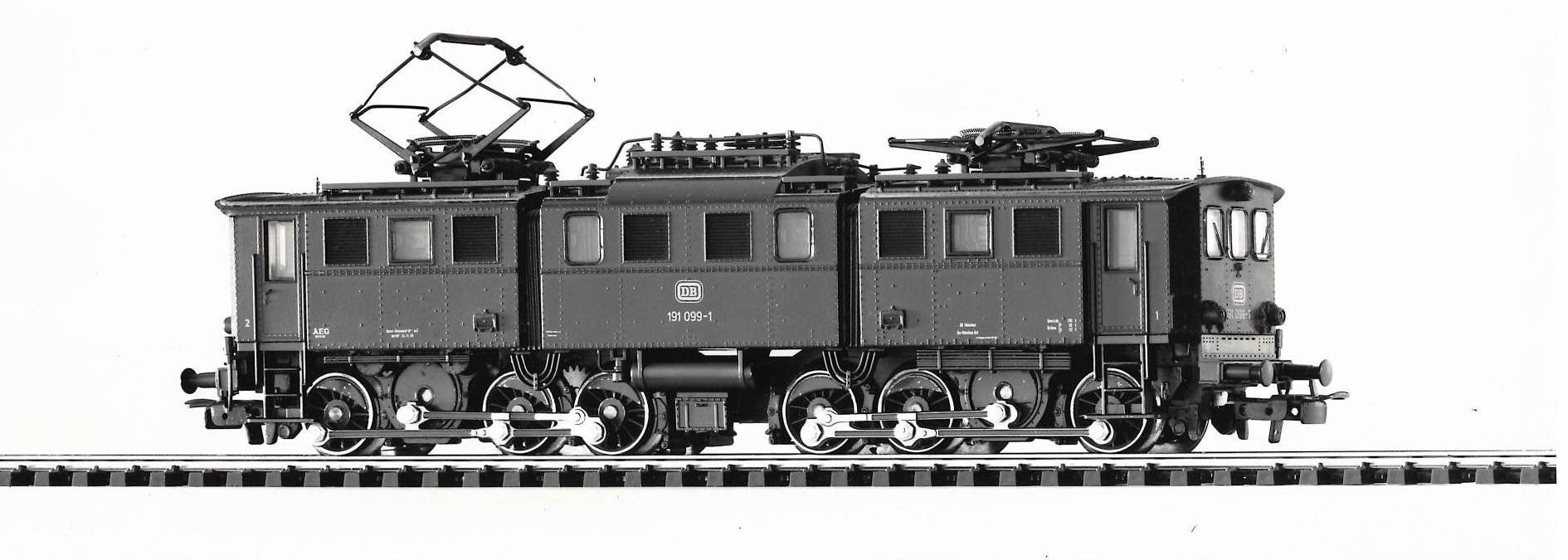 3629 Elektrische Lokomotive BR 191 Presse-3629