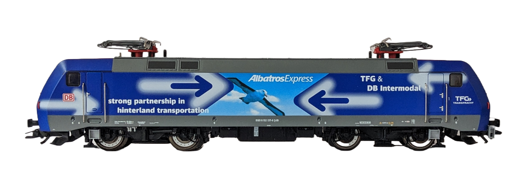 39343 Elektrolokomotive BR 152 der TFG Transfracht, AlbatrosExpress 39343