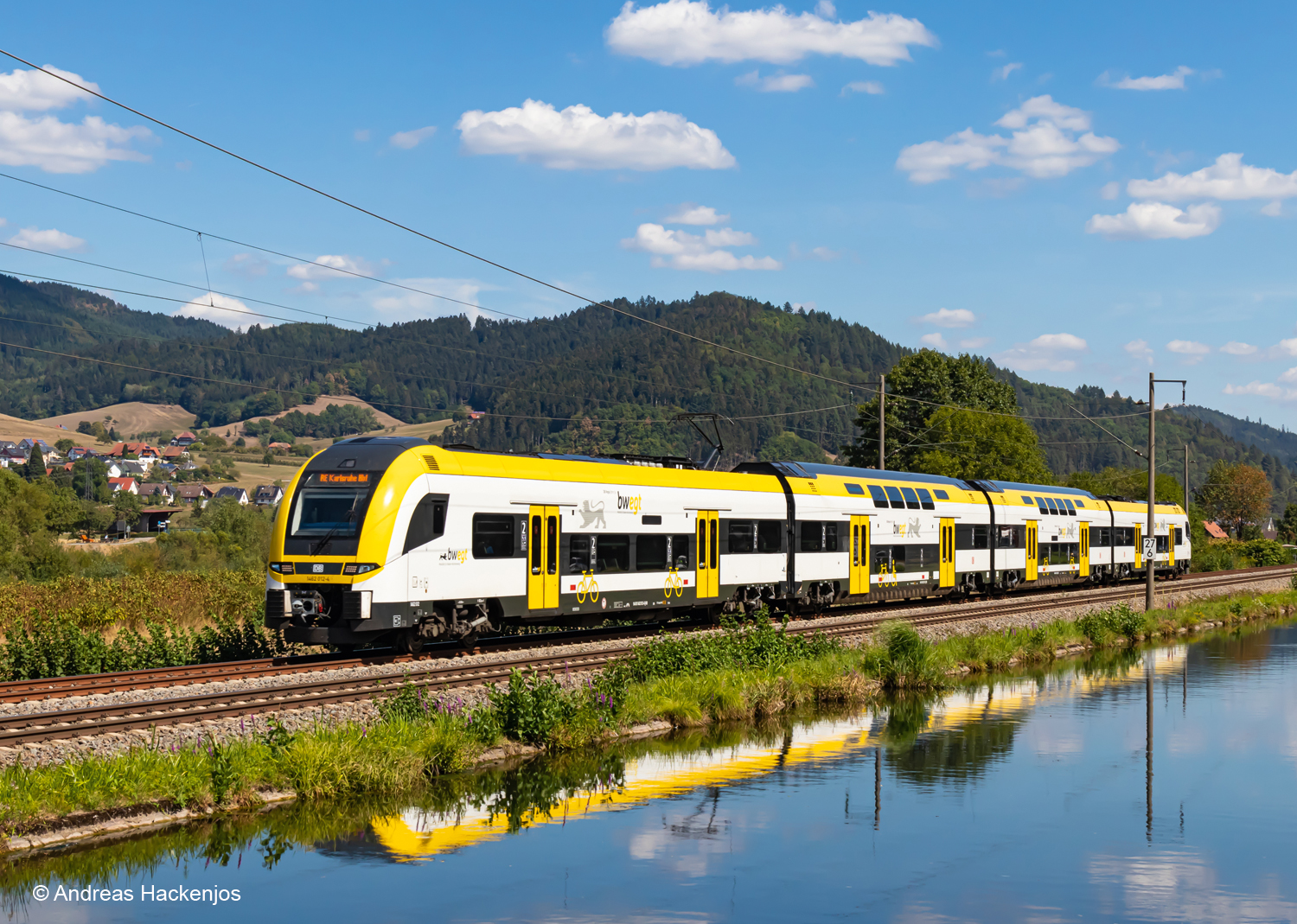 38463