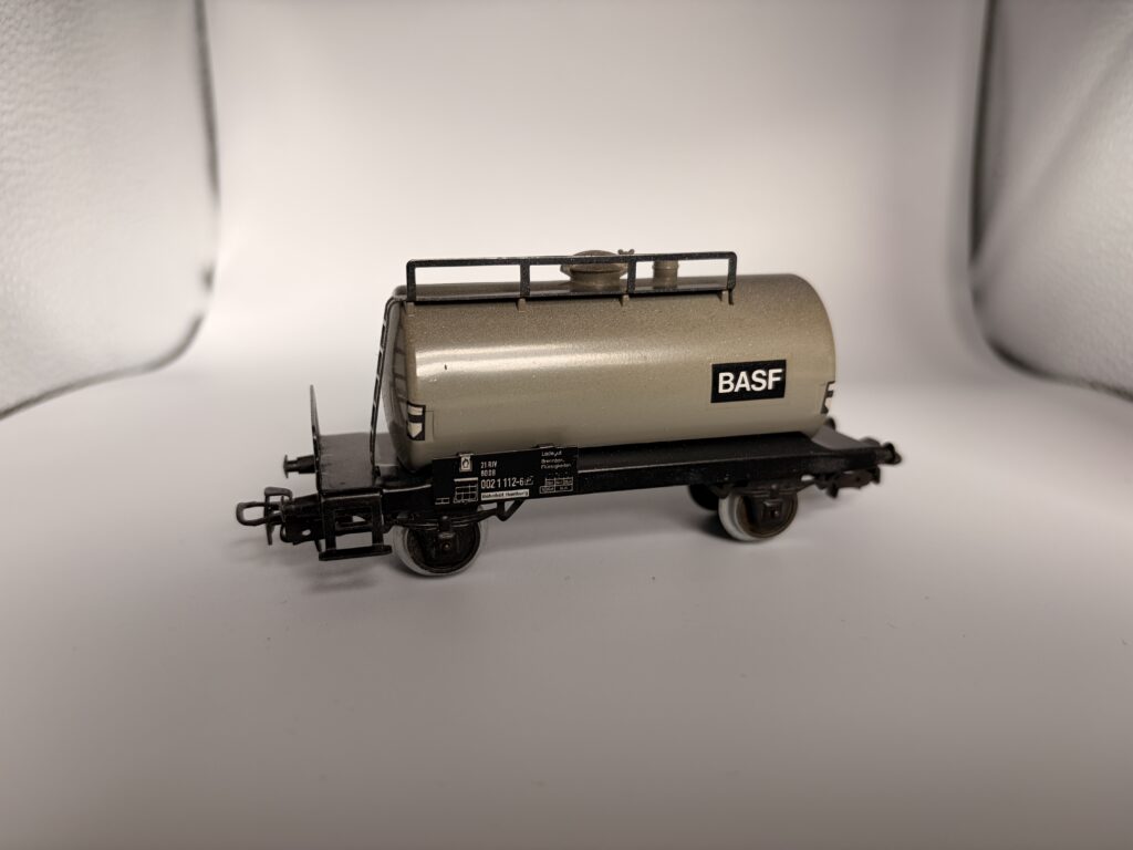 Primex / Märklin 4500 Kesselwagen BASF, grau