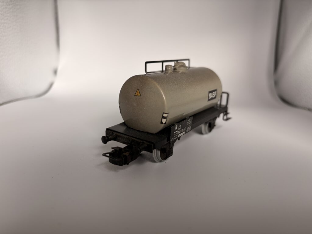 Primex / Märklin 4500 Kesselwagen BASF, grau Bild 2